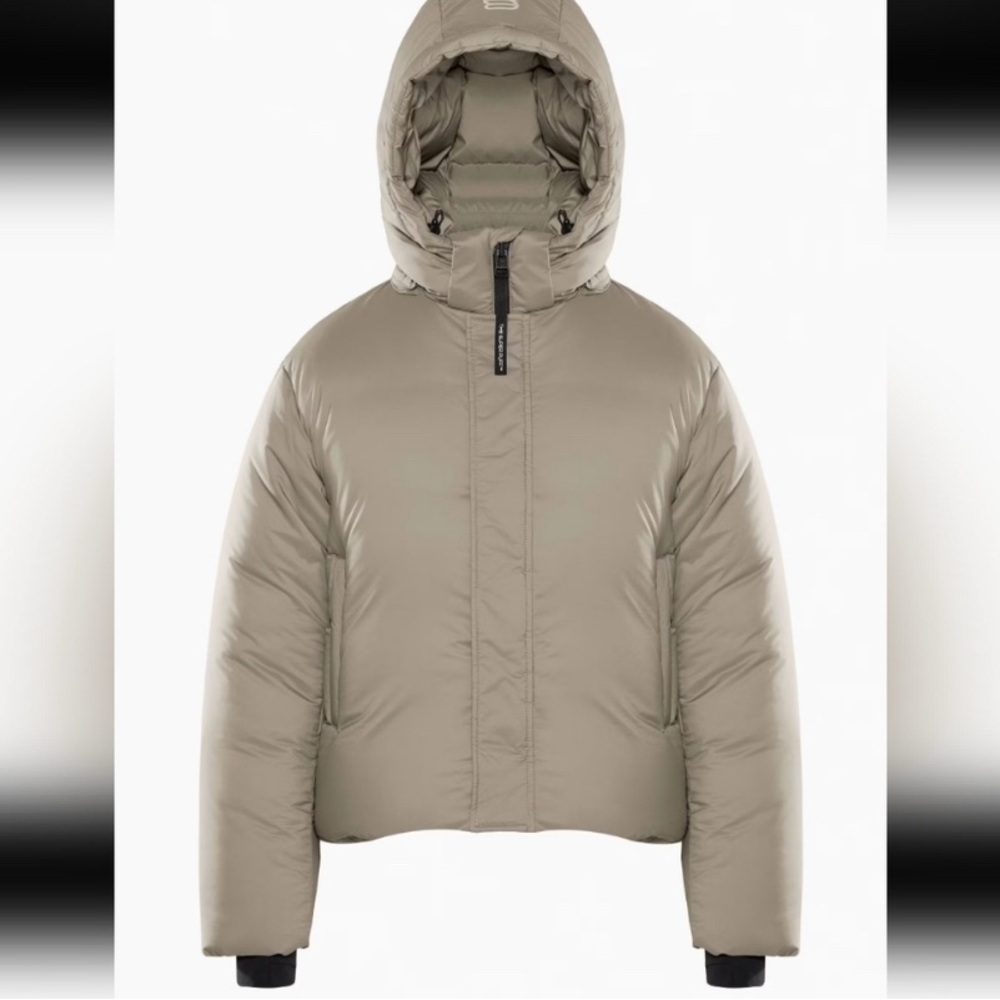 Aritzia (Black) NWT Super One-Puff Jacket